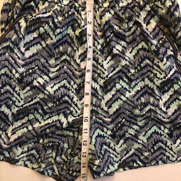 Speed control printed romper size large - Picture 7 of 9